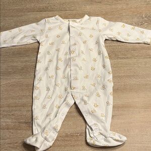 Kissy kissy 6/9 month nwot sleeper